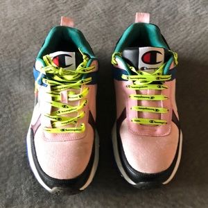 7 boys youth/men’s champion shoes